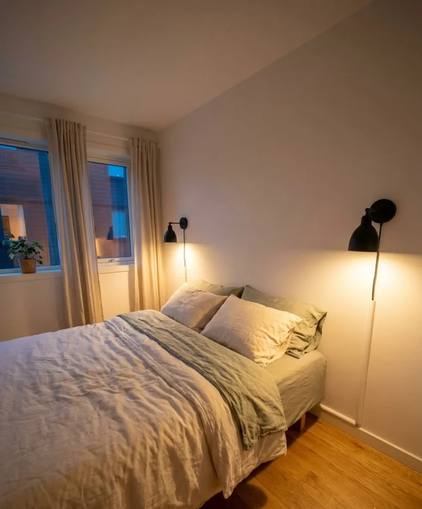 Hang plug-in wall sconces