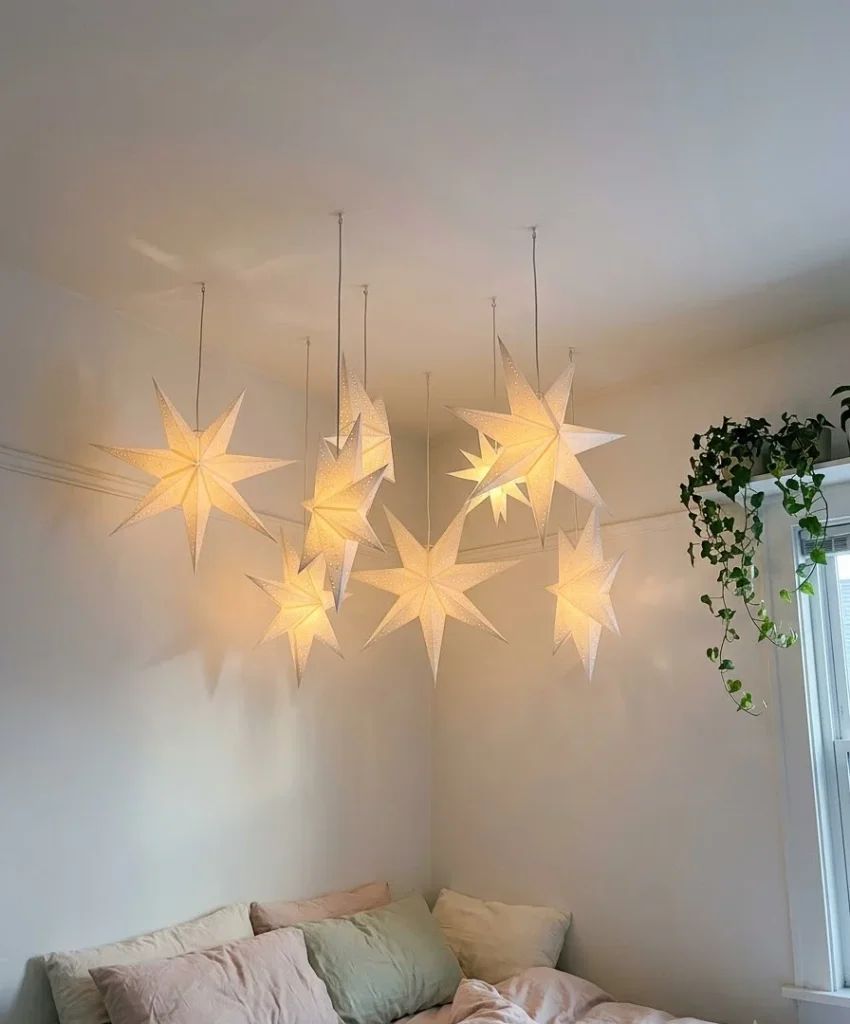 Hang paper lantern stars